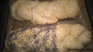 Hefezopf vorm Backen