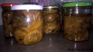 Zucchini-Chutney fertig