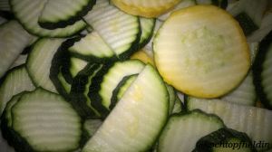 Zucchini, geriffelt